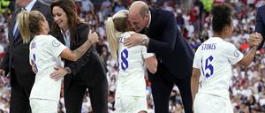 Bei der UEFA-Frauen-Europameisterschaft 2022 trugen die Engländerinnen noch weiße Hosen.