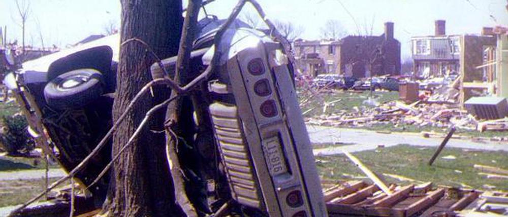 https://en.wikipedia.org/wiki/1974_Super_Outbreak
USA Tornado Tornados April 1974
