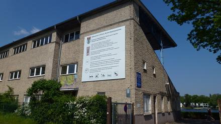 Die Regattatribüne in Berlin-Grünau
