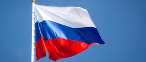 Die Fahne Russlands weht.