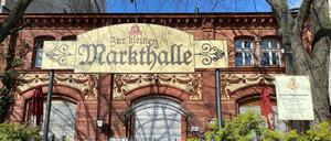 Links auf dem Weg zur Waldemarbrücke: Das Wirthaus „Zur Kleinen Markthalle“ am Legiendamm. Seit dem 1. April 2023 ist die beliebte Kneipe geschlossen. 