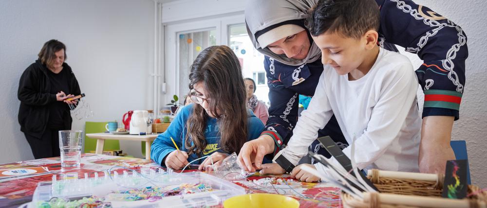 An diesem Nachmittag sind Eltern und Kinder gemeinsam gekommen – ausnahmsweise.