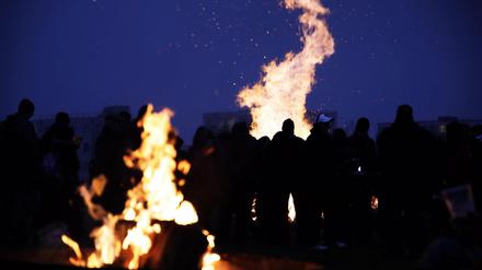 Osterfeuer im Buga-Park, Potsdam.