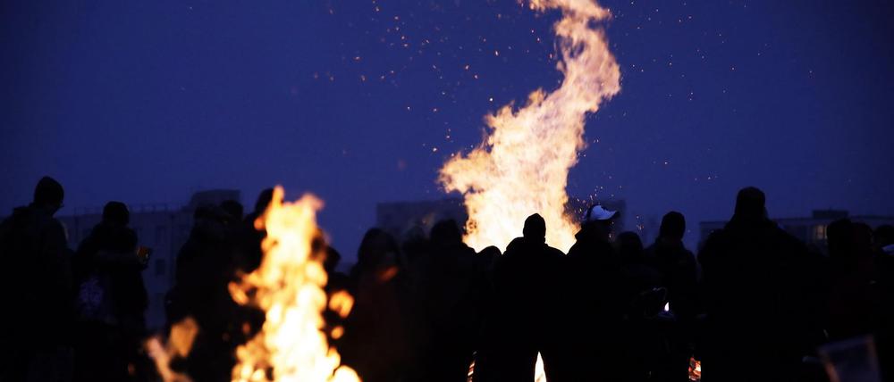 Osterfeuer im Buga-Park, Potsdam.