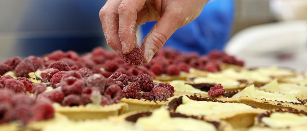 Die Himbeere auf dem Törtchen: Kreativität und Handwerk lockt Azubis ins Backgewerbe.