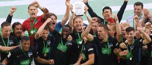 Meister! Die Spieler von Hertha BSC feierten am 27. Mai 2018 in Oberhausen den Titelgewinn. 