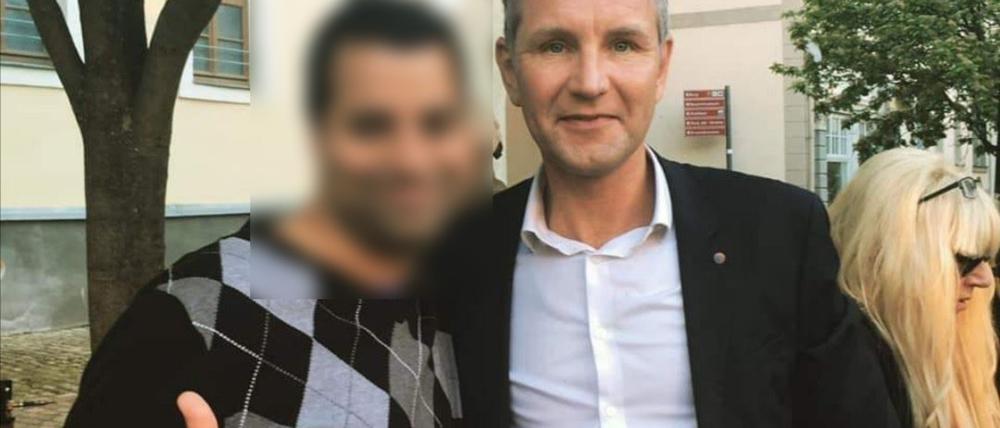 Daumen nach oben: K. neben AfD-Politiker Björn Höcke. 