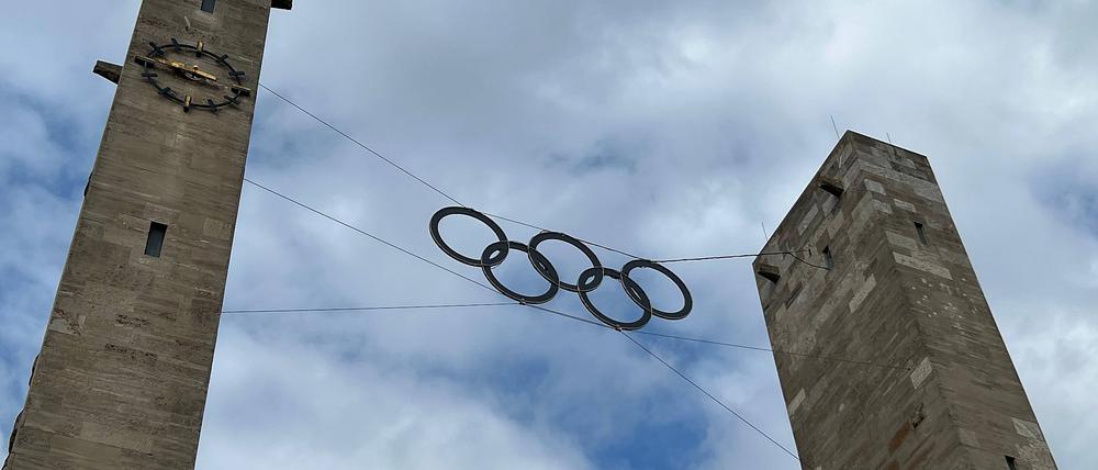 Im Berliner Koalitionsvertrag steht, dass Berlin im Falle einer möglichen deutschen Bewerbung als möglicher Austragungsort bereitstünde.