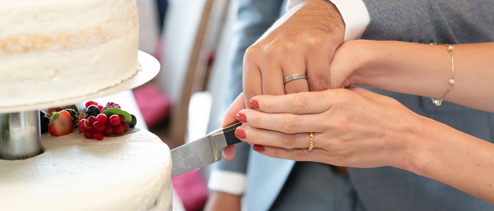 Mit der Hochzeit fängt alles an. Doch sind Ehen überhaupt noch zeitgemäß?