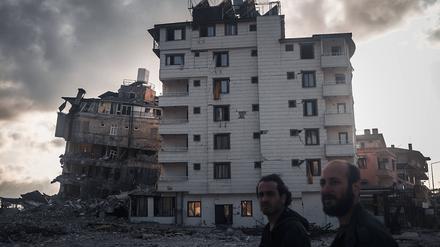 Mehr als zwei Millionen Menschen wurden alleine in der Türkei obdachlos.