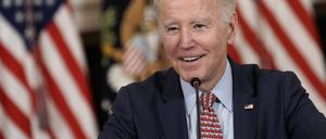 April 4, 2023, Washington, District of Columbia, USA: United States President Joe Biden makes remarks as he meets with his Council of Advisors on Science and Technology in the State Dining Room of the White House in Washington, DC on April 4, 2023 (Credit Image: © Yuri Gripas - Pool Via Cnp/CNP via ZUMA Press Wire) / action press