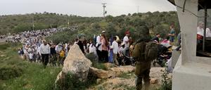 Israelischer Siedler beim Solidaritätsmarsch im Westjordanland.