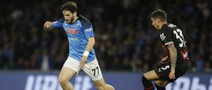 Erst vor kurzem trafen sich Napoli und Milan in der Serie A. Jetzt gibt es ein Wiedersehen im Viertelfinale der Champions League.