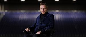 Schauspieler Samuel Koch bei einem exklusiven Fotoshooting im Rahmen der Präsentation für seine „Schwerelos“ Tournee in der Mutsubishi Electric Halle, Düsseldorf.