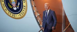 Joe Biden traf am Dienstagabend in Belfast ein.