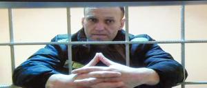 Alexej Nawalny, russischer Oppositionspolitiker, wird in einem Gerichtssaal des Moskauer Stadtgerichts per Videoverbindung zugeschaltet.