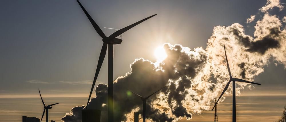 Für den Klimaschutz sollen Emissionen von CO₂ verringert werden, die zuvor in Kohle, Erdgas oder Erdöl gebunden waren.