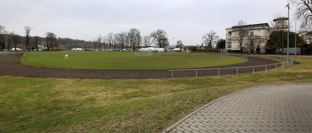 Der Sportplatz ESV Lok Potsdam in der Berliner Straße soll verkauft werden