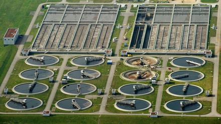 Bis 2030 wollen die Berliner Wasserbetriebe rund zwei Milliarden Euro in ihre Klärwerke investieren.