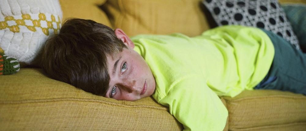 Wenn Jugendliche ihren Alltag nicht mehr bewältigen können, kann dies ein Anzeichen für eine Depression sein. 