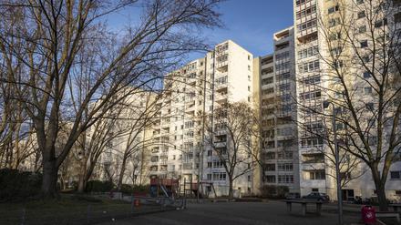Hochhäuser der Weißen Siedlung in Berlin-Neukölln. 