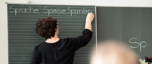 Lehrerinnen und Lehrer sind knapp und begehrt.