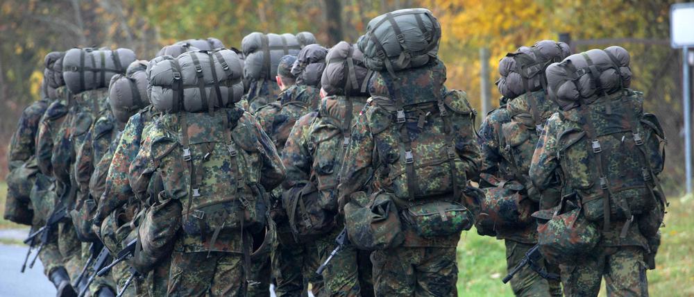 Soldaten in der Grundausbildung.