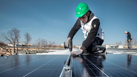 Die Berliner Stadtwerke bauen ihre Solaranlagen weiter aus.
