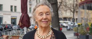 Die Berliner Schauspielerin Ellen Esser startet mit 80 Jahren eine Karriere als Sängerin.