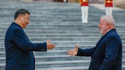Brasiliens Präsident Luiz Inacio Lula da Silva und Chinas Präsident Xi Jinping.