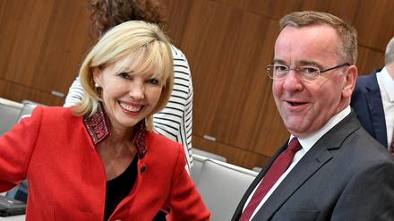 Boris Pistorius, damals Innenminister von Niedersachsen, mit seiner damaligen Lebensgefährtin Doris Schröder-Köpf.