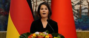 Außenministerin Annalena Baerbock (Grüne) während ihrer Pressekonferenz mit ihrem chinesischen Amtskollegen Qin Gang am vergangenen Freitag in Peking.