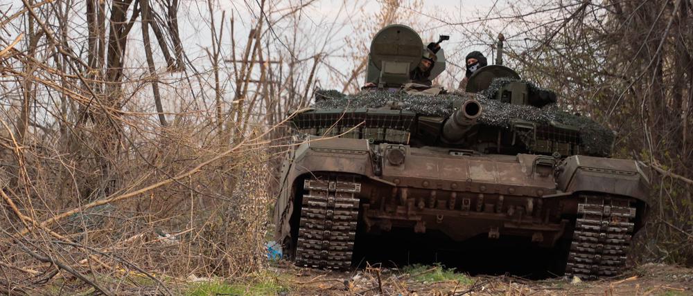Russische Soldaten in der Nähe von Bachmut.