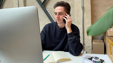 Paul K. lernt Veranstaltungskaufmann bei Pomplunspanier Kommunikation GmbH.