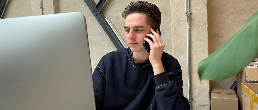 Paul K. lernt Veranstaltungskaufmann bei Pomplunspanier Kommunikation GmbH.
