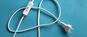 Haushalte müssen für Strom immer mehr zahlen.