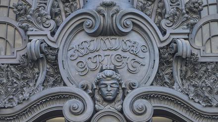 Justitia am Kriminalgericht, Turmstraße, Berlin-Moabit.