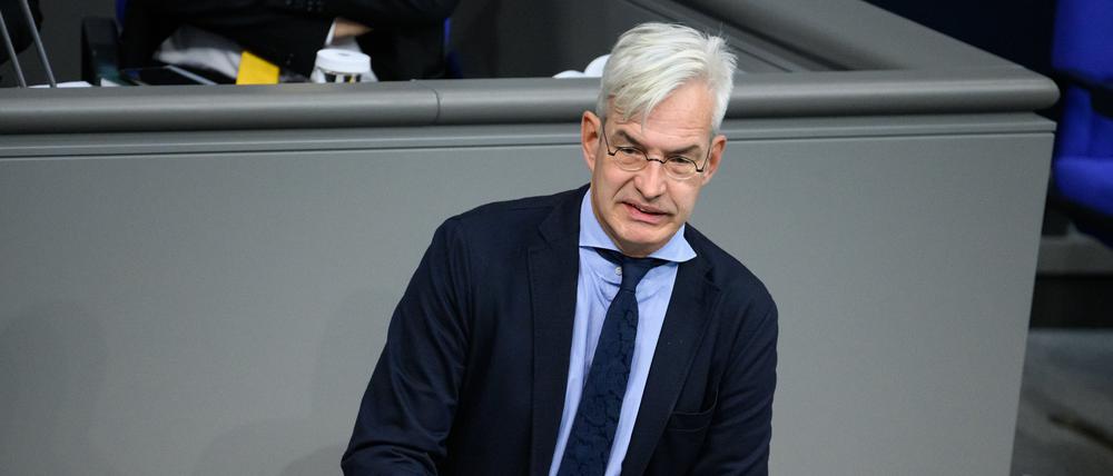 Mathias Middelberg (CDU), innenpolitischer Sprecher der CDU/CSU-Bundestagsfraktion, spricht bei der Plenarsitzung im Deutschen Bundestag.