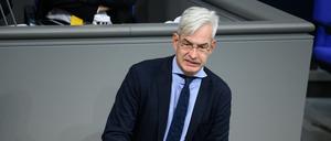  Mathias Middelberg (CDU), innenpolitischer Sprecher der CDU/CSU-Bundestagsfraktion, spricht bei der Plenarsitzung im Deutschen Bundestag. 