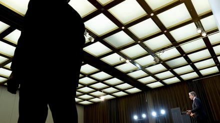 Antony Blinken, Außenminister der USA, spricht während einer Pressekonferenz zum Abschluss eines G7-Außenministertreffens im Hotel The Prince.