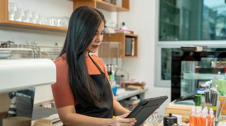 Apple-Produkte wie das iPads werden zum Beispiel in Kassensystemen von Restaurants genutzt.