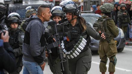 Unversöhnlich stehen sich Israelis und Palästinenser gegenüber, hier in Nablus.