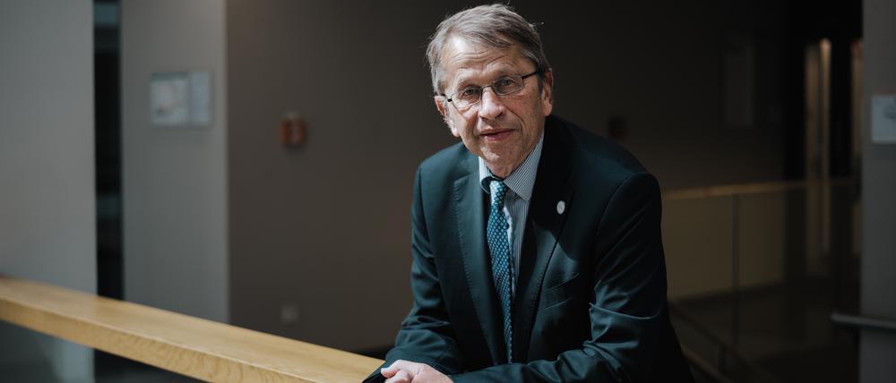 Heyo Klaus Kroemer ist Pharmazeut, Pharmakologe und Hochschulmanager. Seit 1. September 2019 ist er Vorstandsvorsitzender der Charité – Universitätsmedizin Berlin.