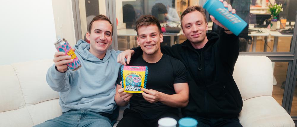 Philipp Nass, Frederick Jost und Mathias Horsch, die Gründer des Berliner Energydrink-Startups Holy.
