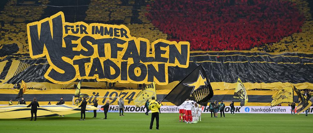 Schöne Choreo aus Sicht der Fans, ärgerliche Choreo aus Sicht des Sponsors.