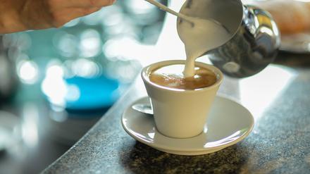 Ein Cappuccino kostet in der Staatsbibliothek Unter den Linden 3 Euro.