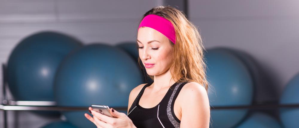 Fitness allein zuhaus funktioniert – dank neuer digitaler Möglichkeiten sogar immer besser.