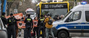 Auftakt der Protestwochen der Letzten Generation in Berlin-Kreuzberg am 19. April 2023.