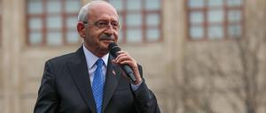 Der türkische Oppositionsführer Kemal Kilicdaroglu bekennt sich als Angehöriger der religiösen Minderheit der Aleviten.