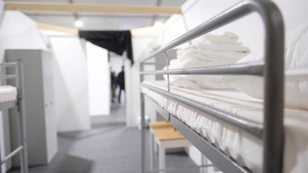 Blick in den Wohnbereich einer Flüchtlingsunterkunft. 